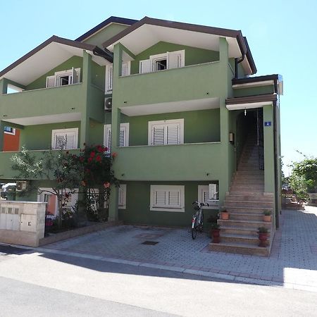 Zajim Apartment Umag Bagian luar foto