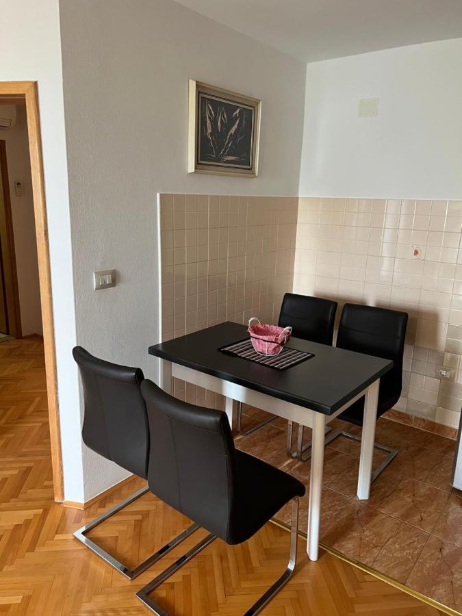 Zajim Apartment Umag Bagian luar foto