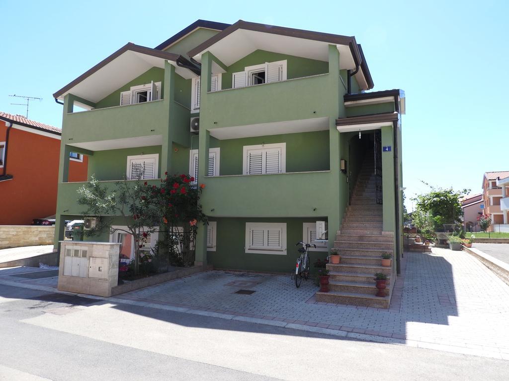 Zajim Apartment Umag Bagian luar foto